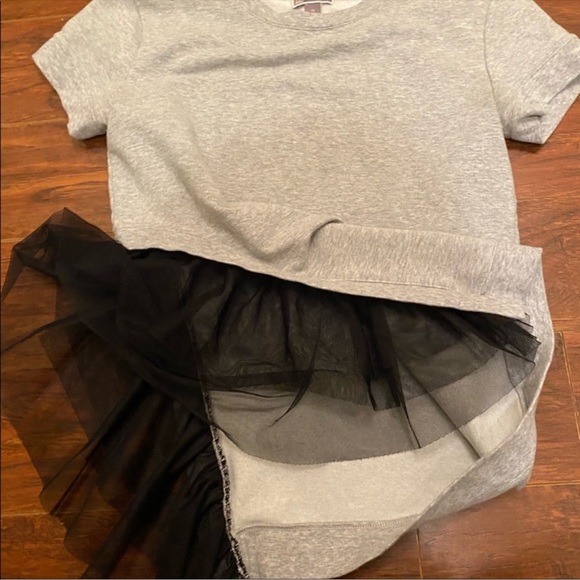 Chelsea28 gray sweatshirt with mesh ruffle detail - Picture 7 of 11